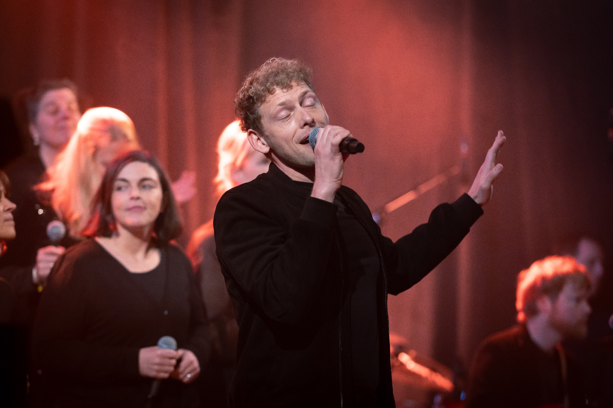 Voices of Worship – Live · 09